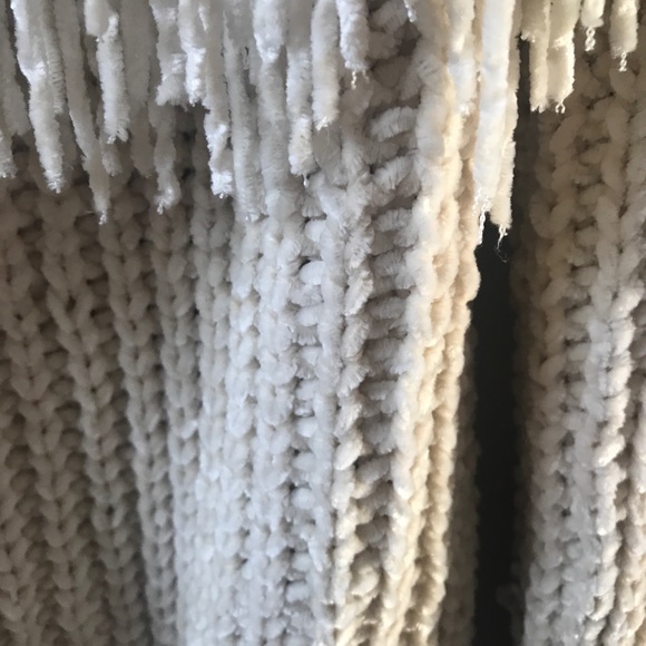 Forever 21 Fringe Off the Shoulder Sweater - Picture 2 of 6